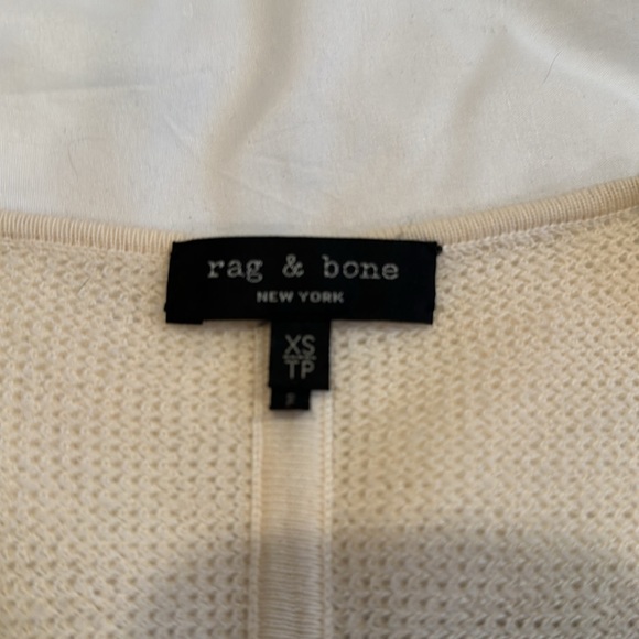 ⭐️XS Rag & Bone Merino Wool Sweater - Picture 2 of 4